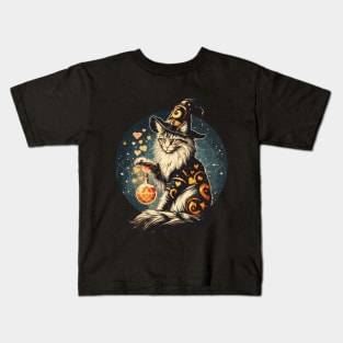 Maine Coon Wizard cat make love potion Kids T-Shirt